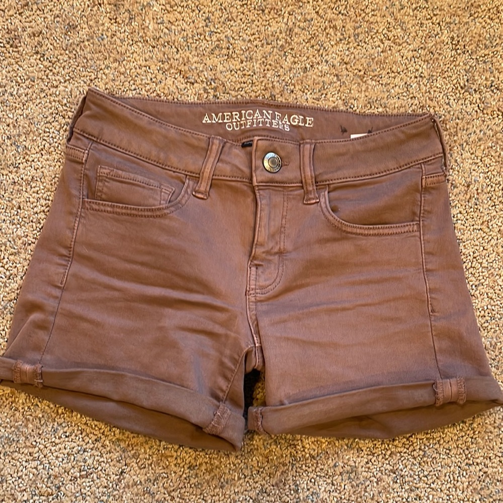 American Eagle Jean Shorts. Midi. Super Stretch